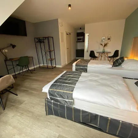 Aparthotel Charlotten 3*